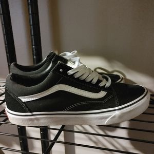 Vans - Black & White